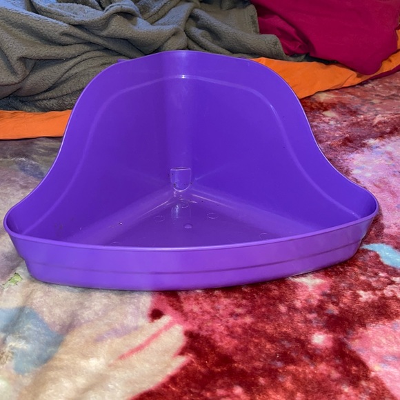 I no longer need this anymore my fur babies are too big for this now - Picture 5 of 5